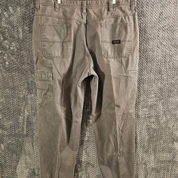 Wrangler Authentic Issue Cargo Pants Mens 42x32 Gray Comfortable Hero Jeans - Picture 8 of 8